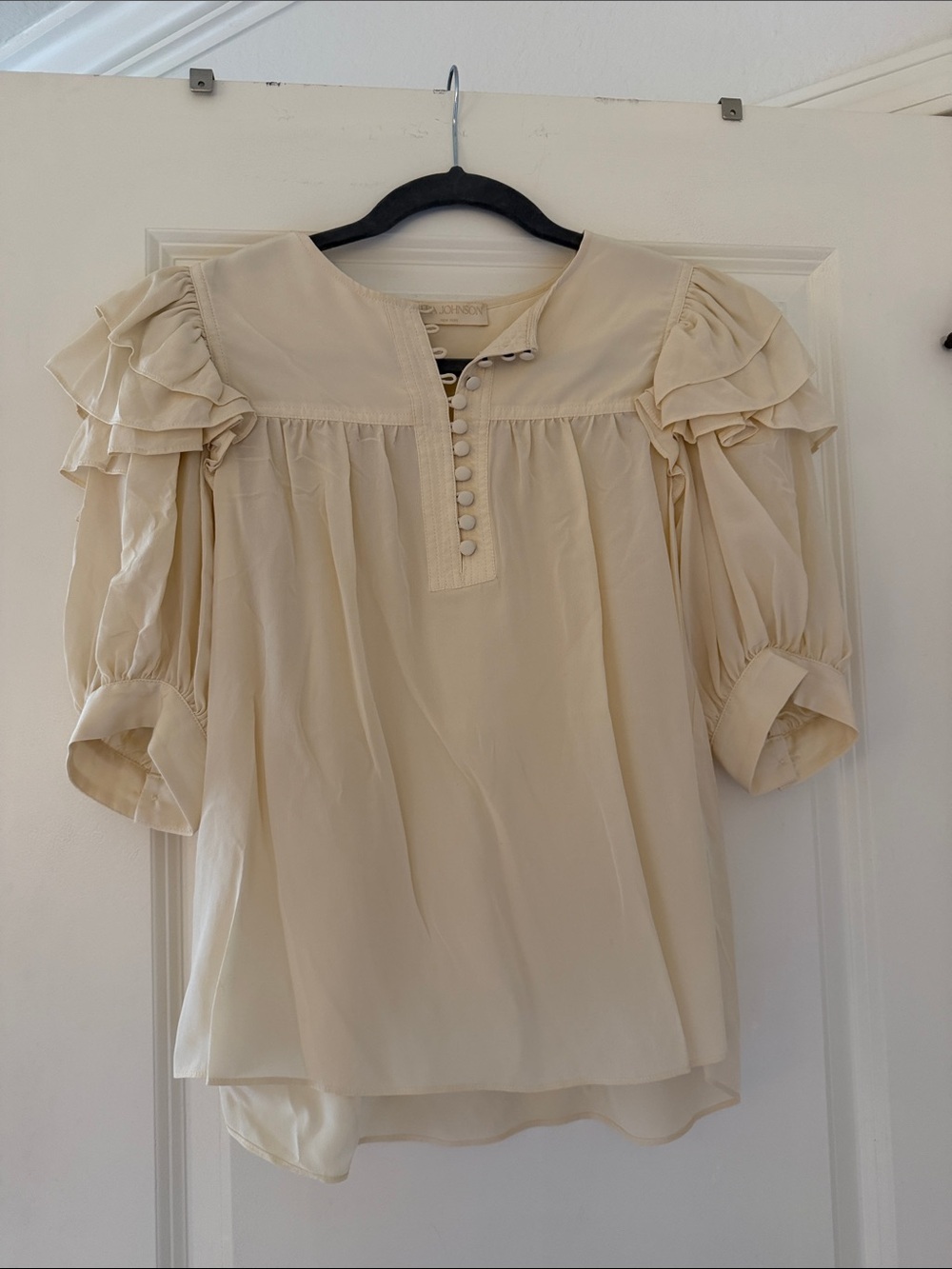Ulla Johnson Cream Ruffle Sleeve Button Placket Blouse